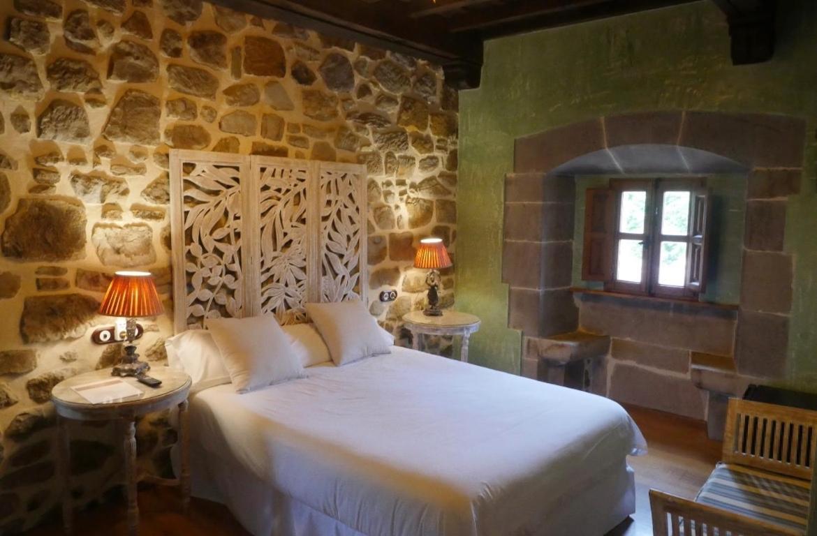 Hotel Palacio La Cajiga Abandames エクステリア 写真